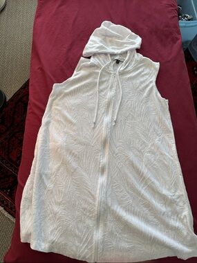 Sleeveless White Hooded Swim Cover-Up with Zip